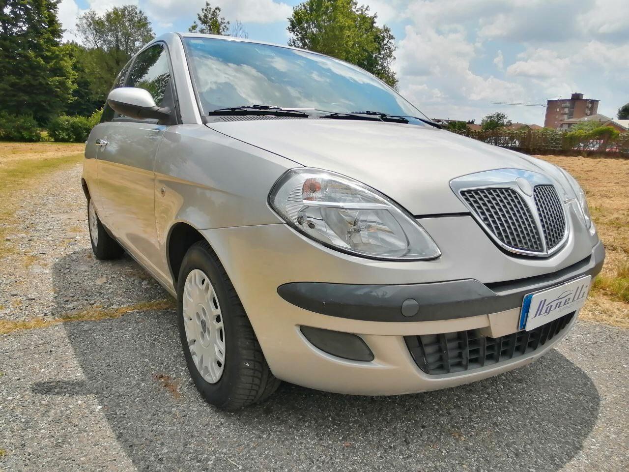 Lancia Ypsilon 1.2 Oro Idonea neopatentati