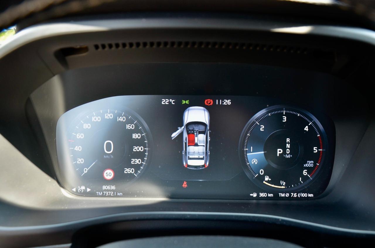 VOLVO XC40 2.0 d4 R-DESIGN AWD 190cv GEARTRONIC, EURO 6D, UFF ITALIANA, SERVICE DIMOSTRABILI, FULL LED, RETROCAMERA, APPLE ANDROID, PERMUTE