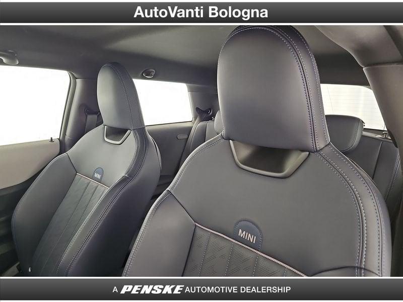 MINI Cooper Mini Cooper 3p 1.5 C Favoured auto