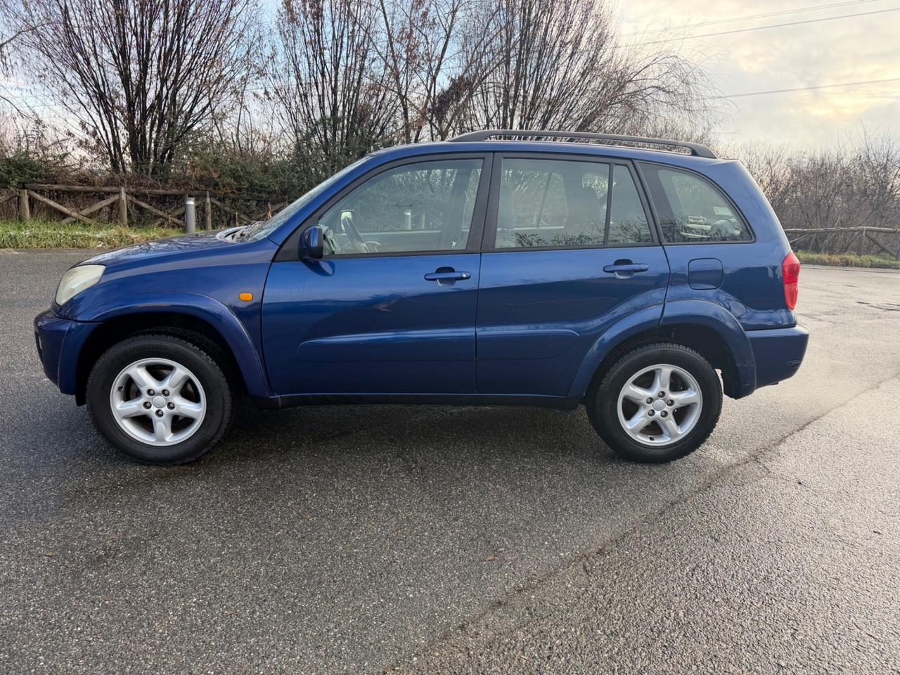 Toyota RAV 4 RAV4 2.0 16V cat 5 porte Sol