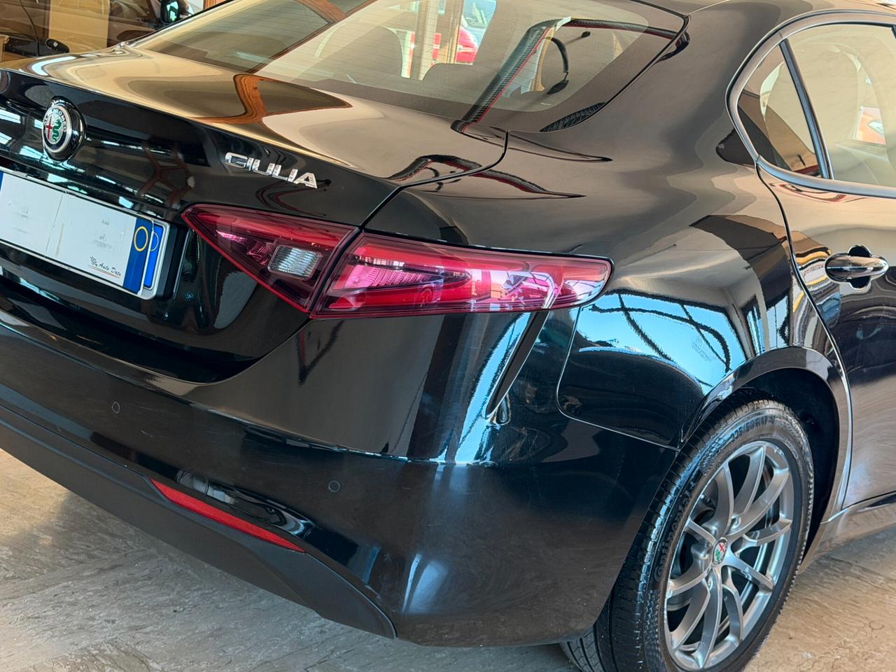 Alfa Romeo Giulia 2.2 TURBODIESEL 160 cv. AT8 BUSINESS (Nav)