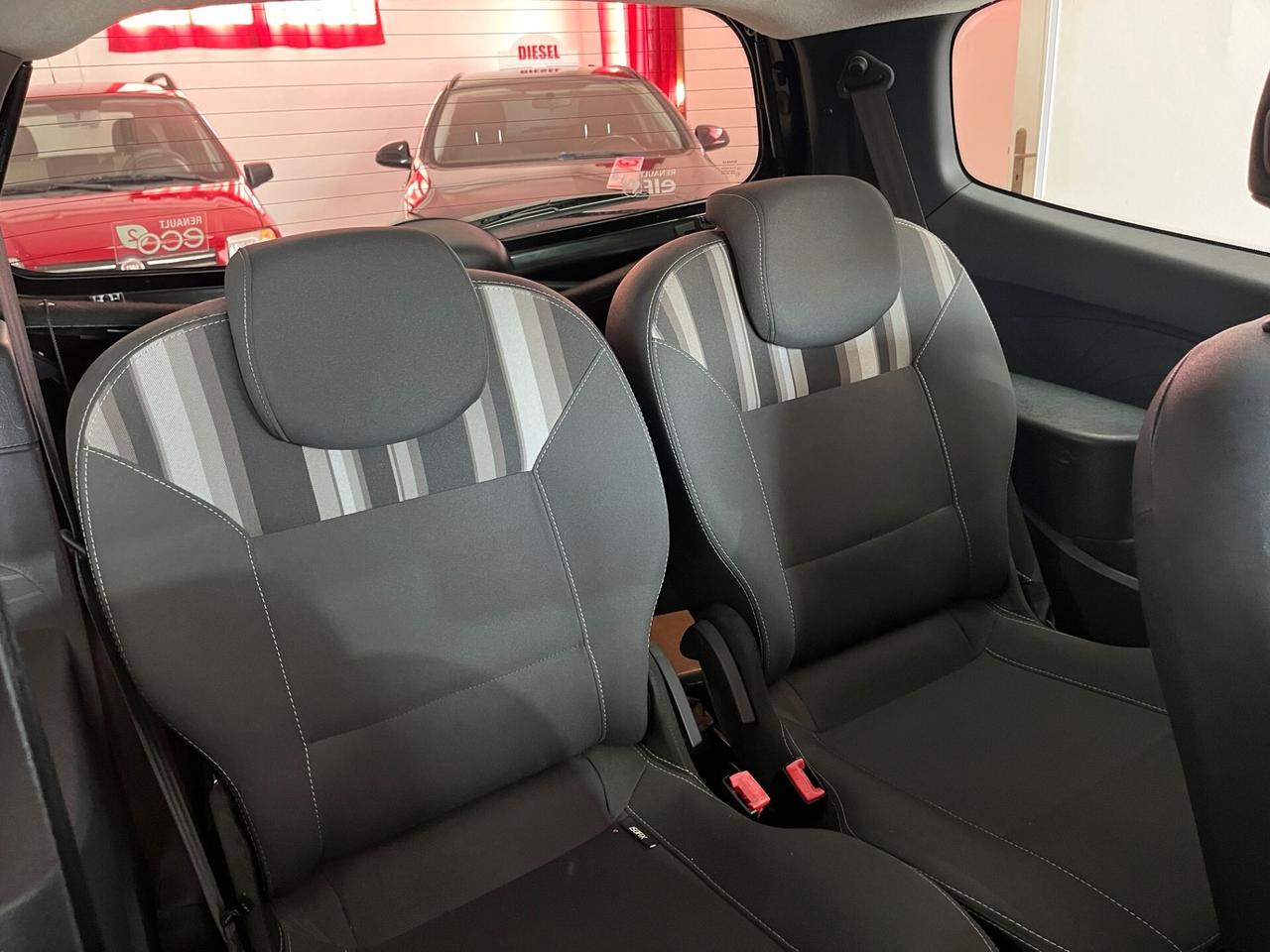 Renault Twingo 1.2 16V Night&Day