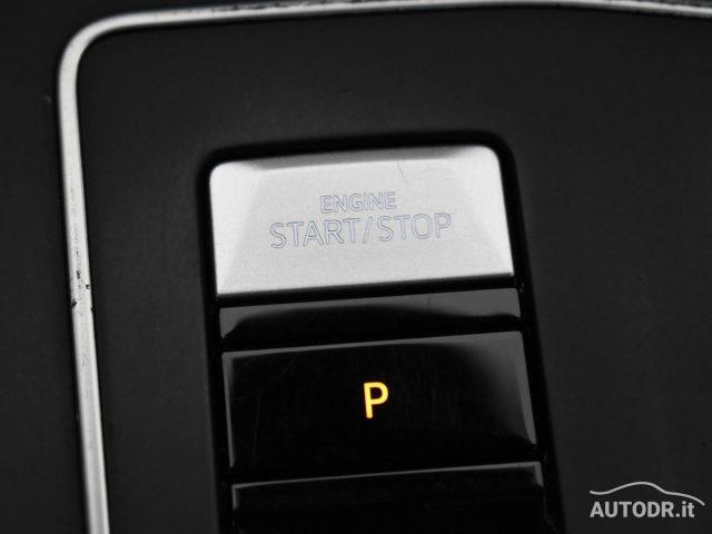 VOLKSWAGEN Golf Variant 2.0 TDI Life DSG Fari LED, App-Connect, ACC KM CER