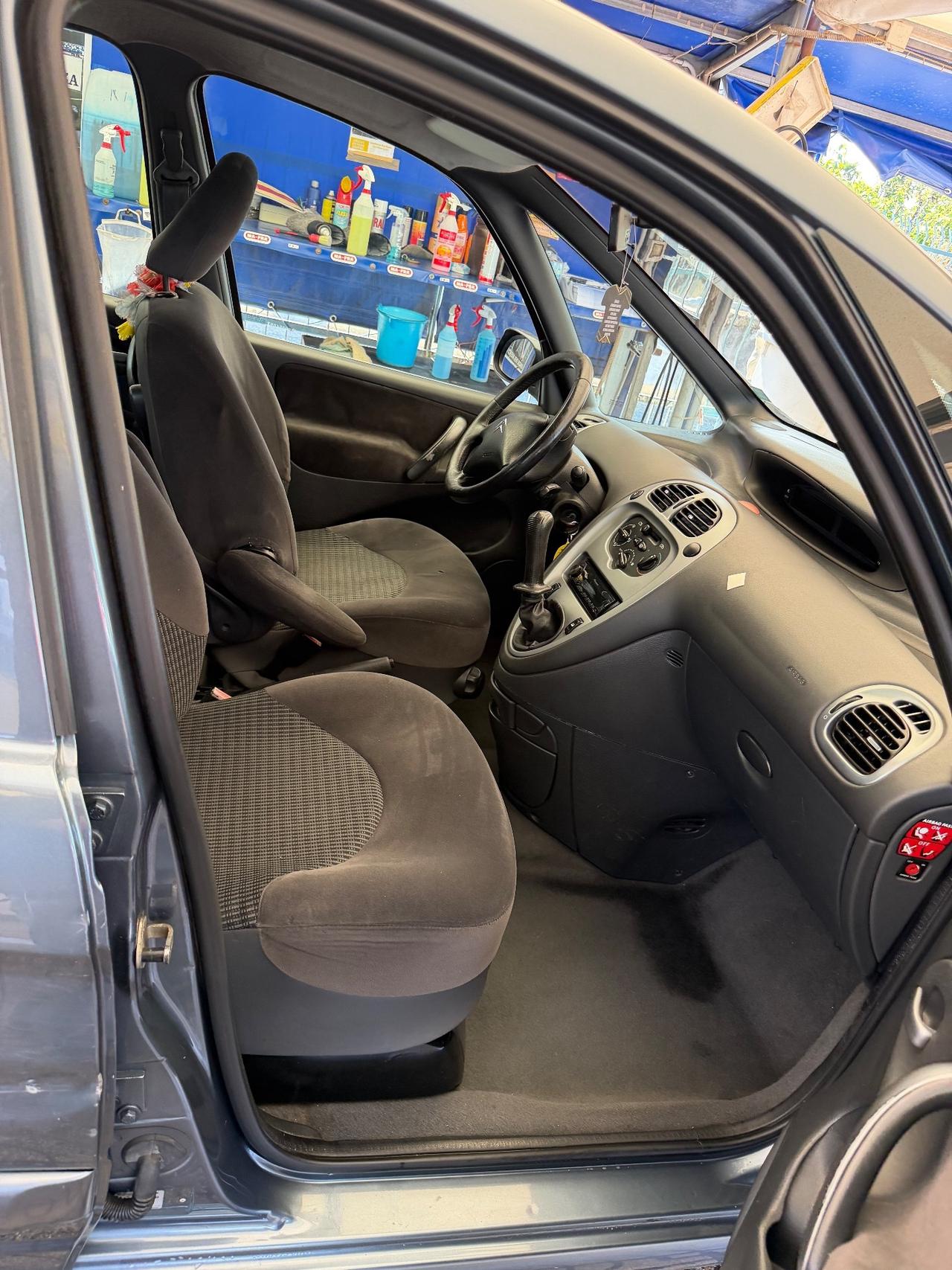 Citroen Xsara Picasso 1.6 16V Elegance Bi Energy G