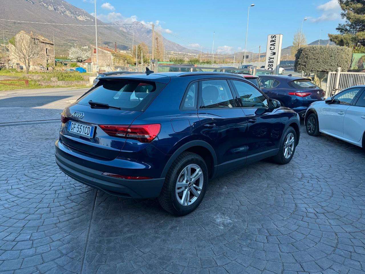 Audi Q3 35 TDI S tronic Business