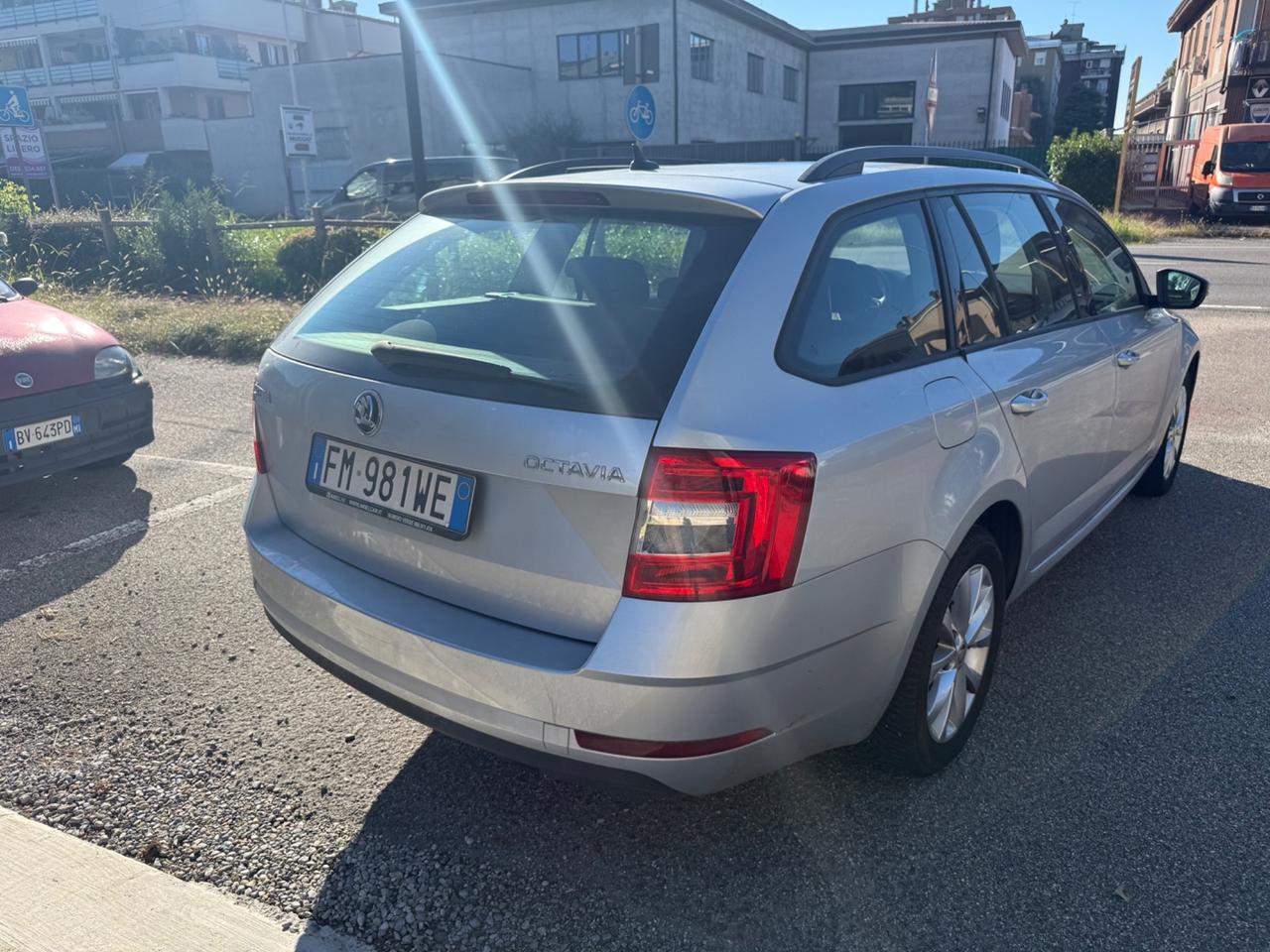 Skoda Octavia 1.6 TDI CR 115 CV DSG Wagon Executive