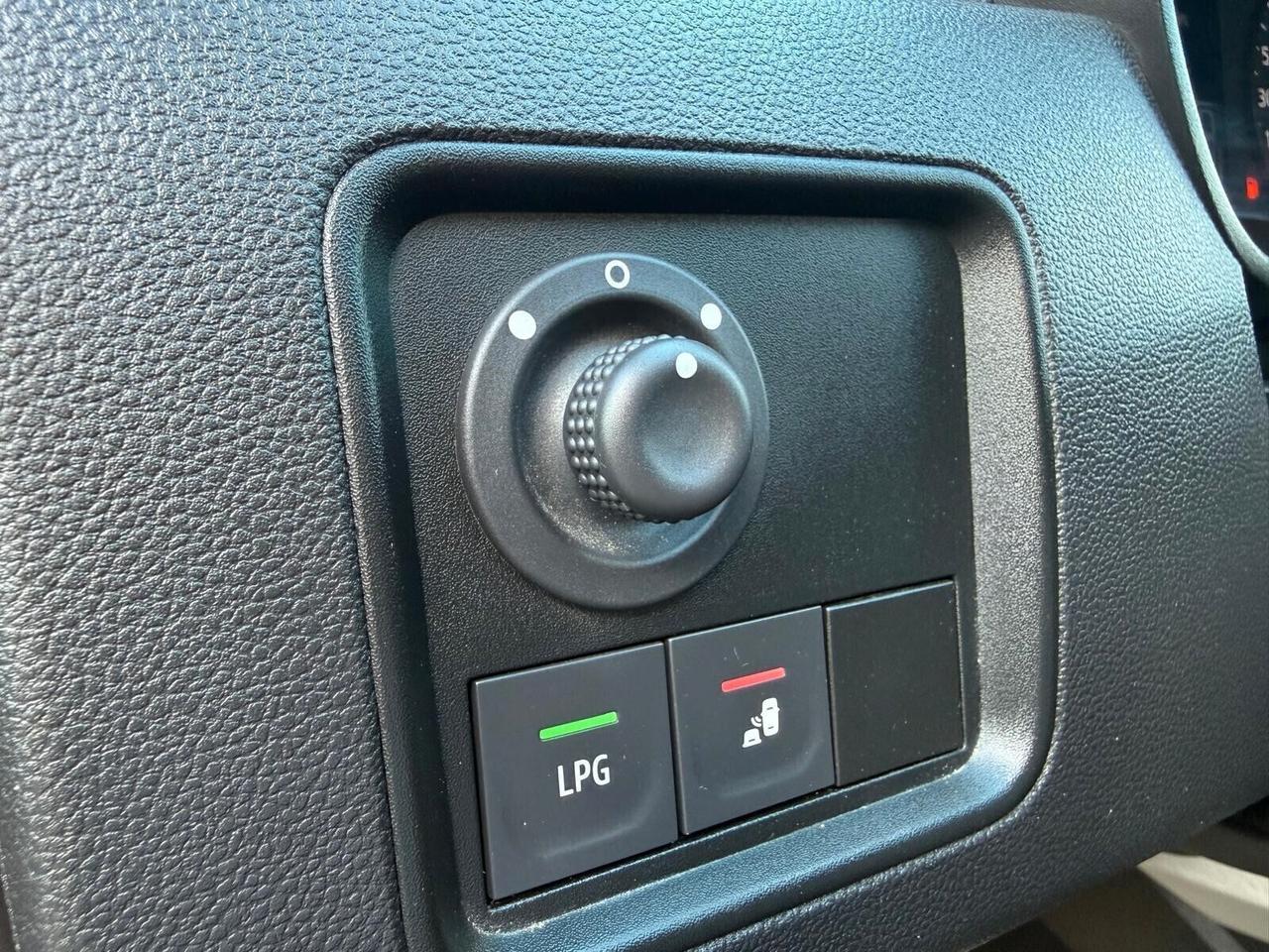 Dacia Duster 1.0 GPL di serie PRESTIGE 2022