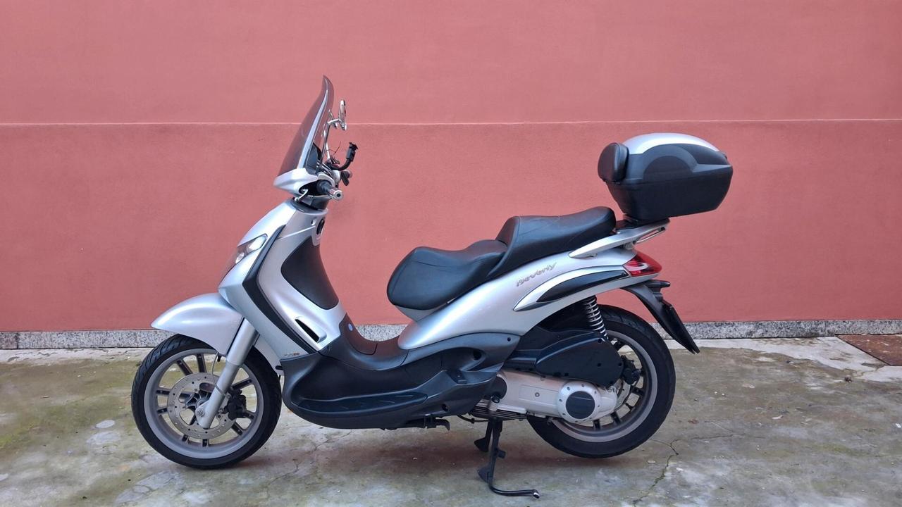 Piaggio Beverly 250