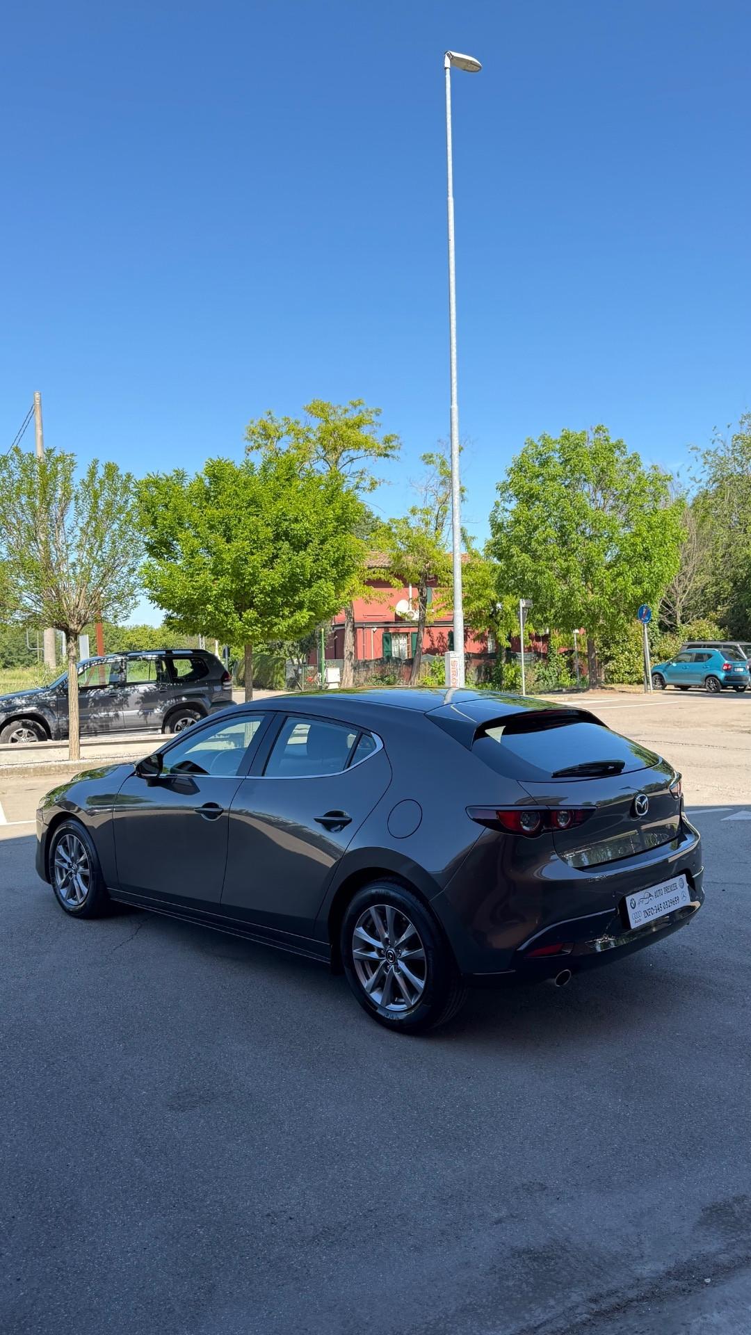 Mazda 3 1.8L Skyactiv-D Exclusive