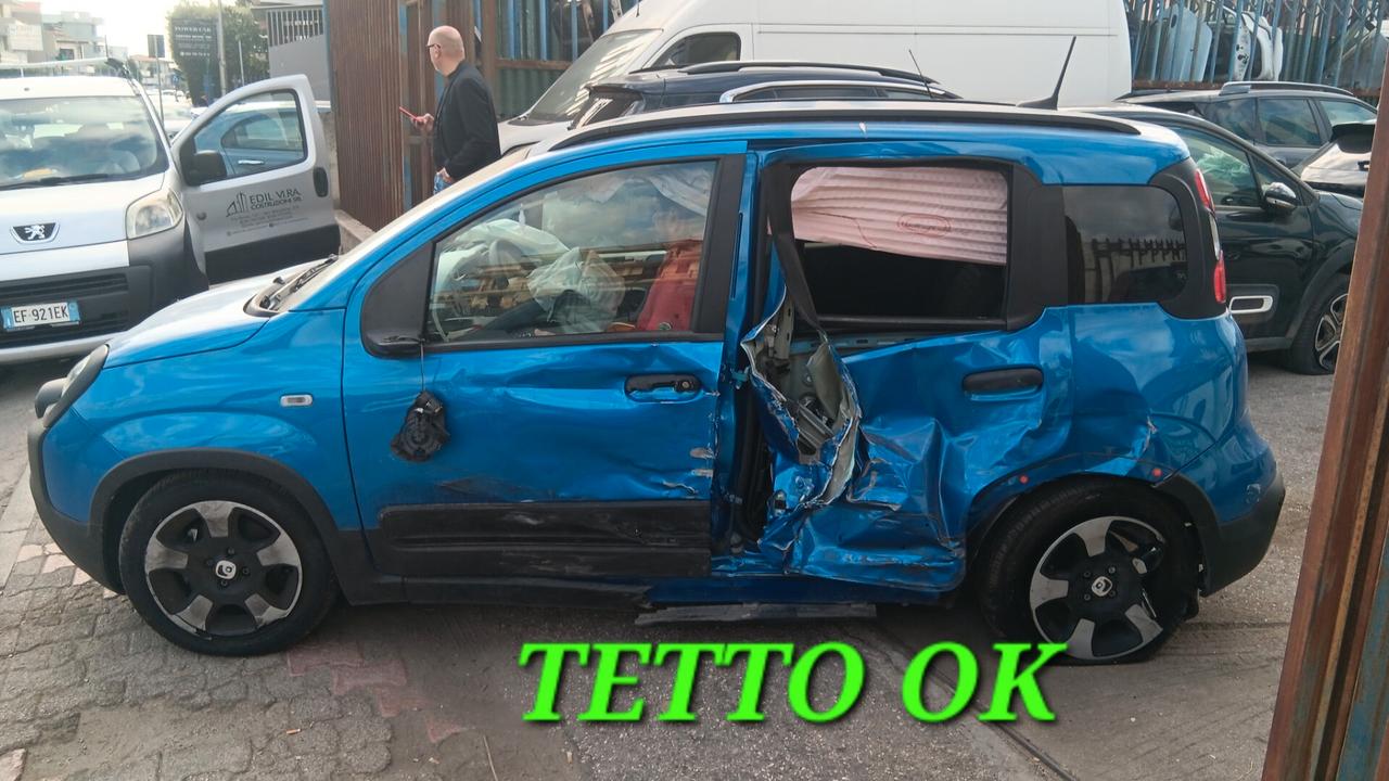 Fiat Panda Cross incidentata sinistrata mondialcars 025