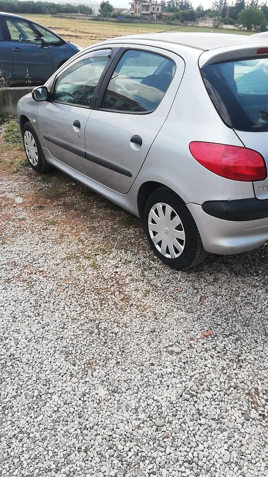 Peugeot 206 1.1 5p. XR