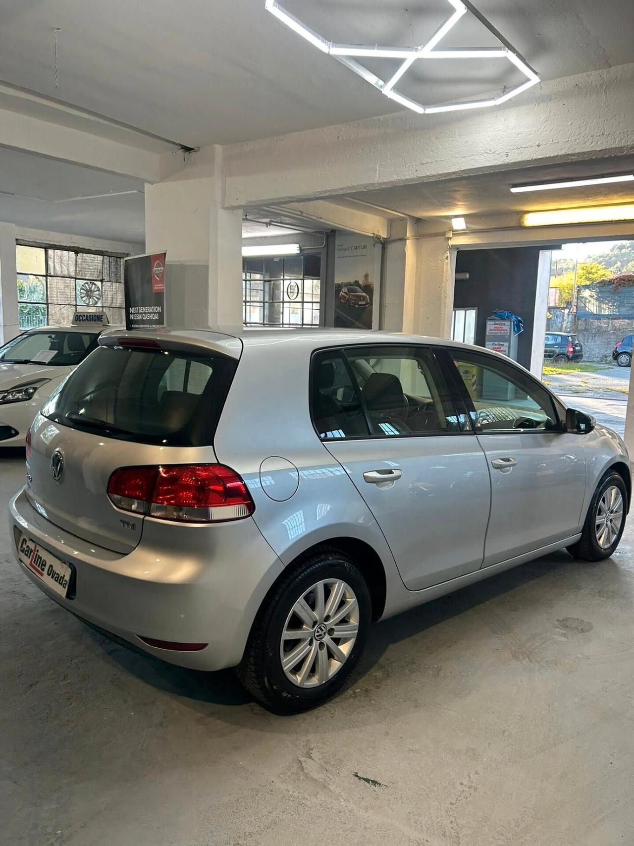 Volkswagen Golf 1.6 Comfortline DISTR FATTA - 2012