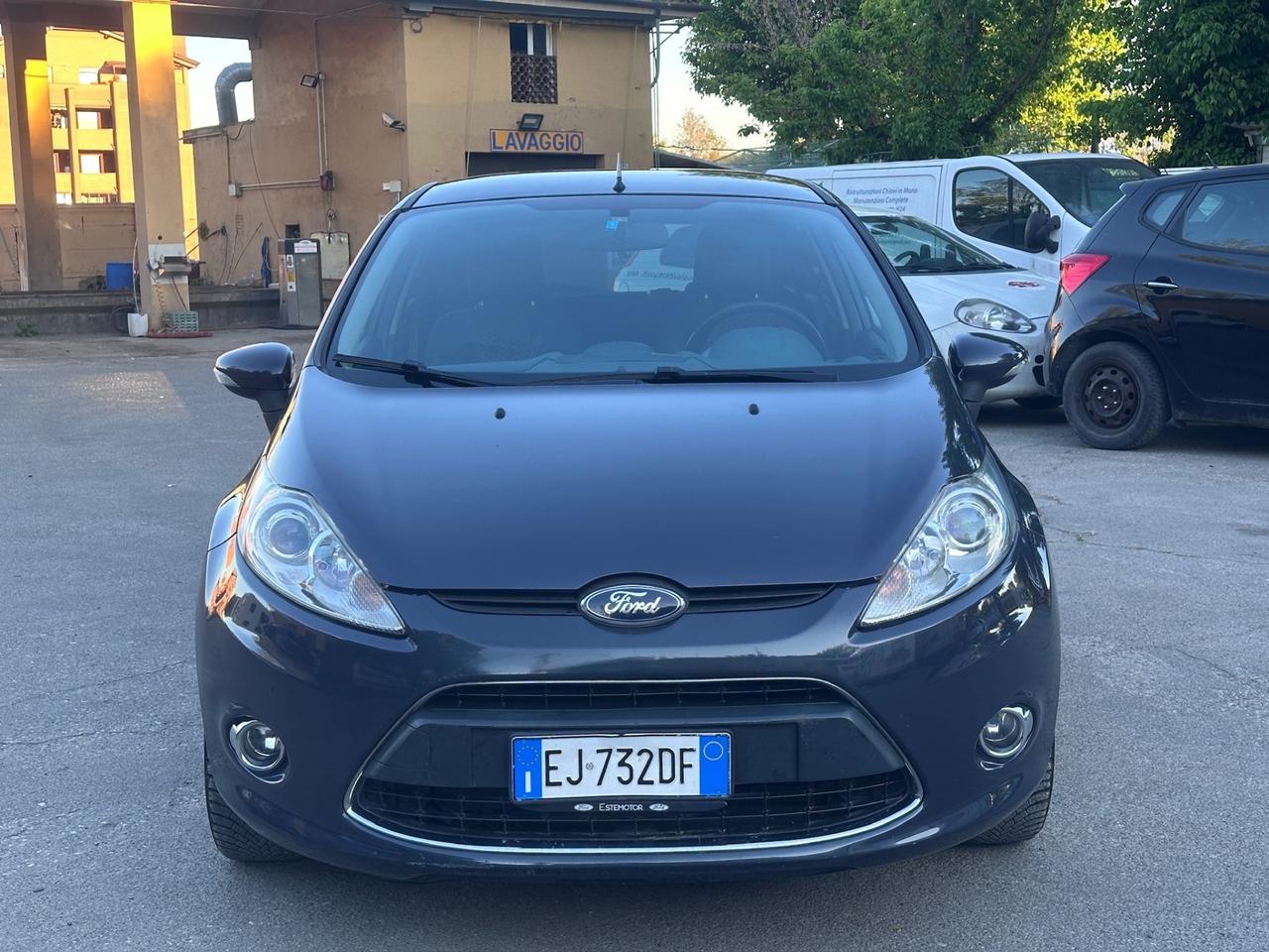 Ford Fiesta 1.4 TDCi 70CV 5 porte Titanium