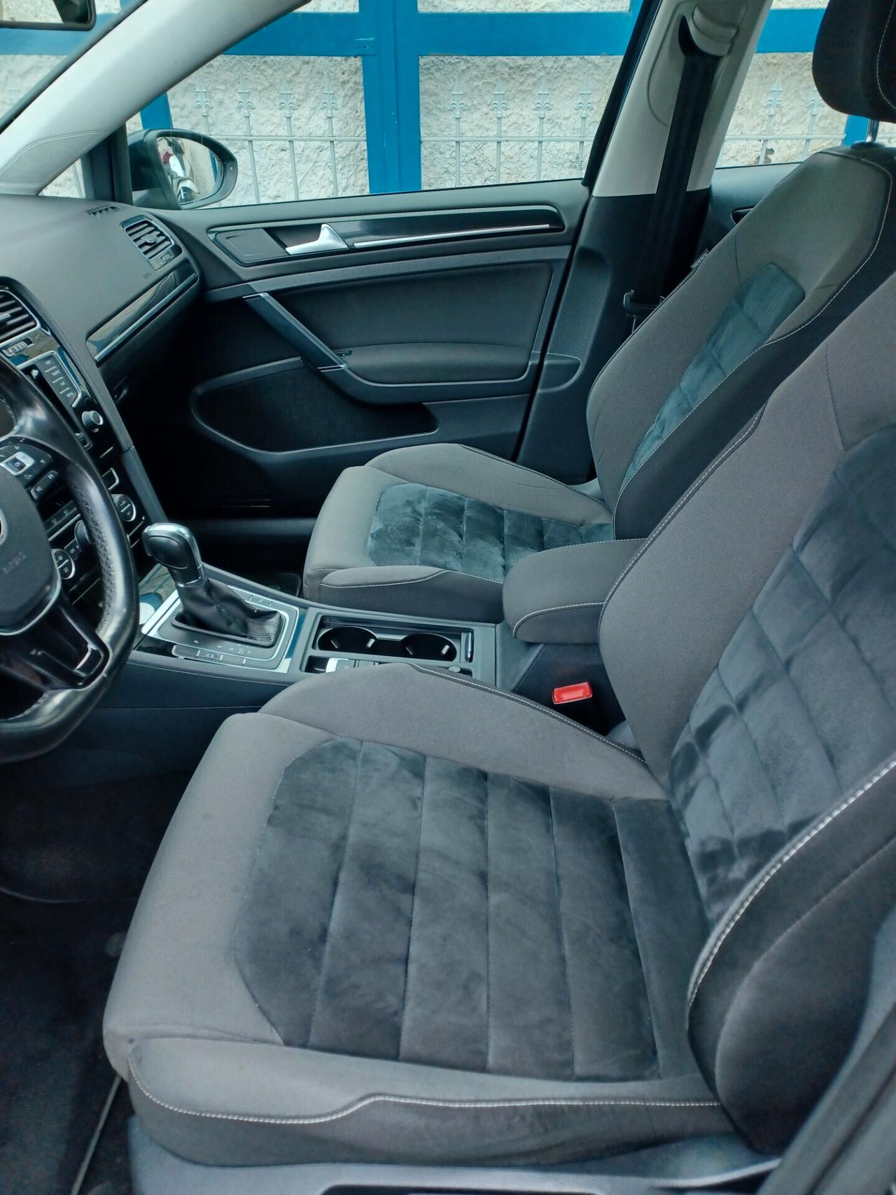 Volkswagen GOLF 1.6 TDI 110 CV DSG Highline