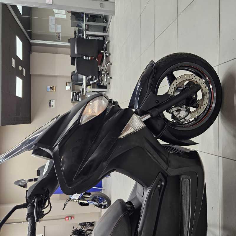 Yamaha X-Max 125 - 2011
