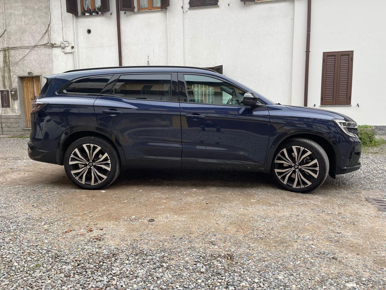 Renault Espace Iconic e-tech Phev 200