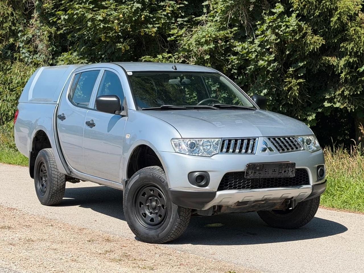 Mitsubishi L200 °Invite°Doppia Cabina°4x4 CLIMA