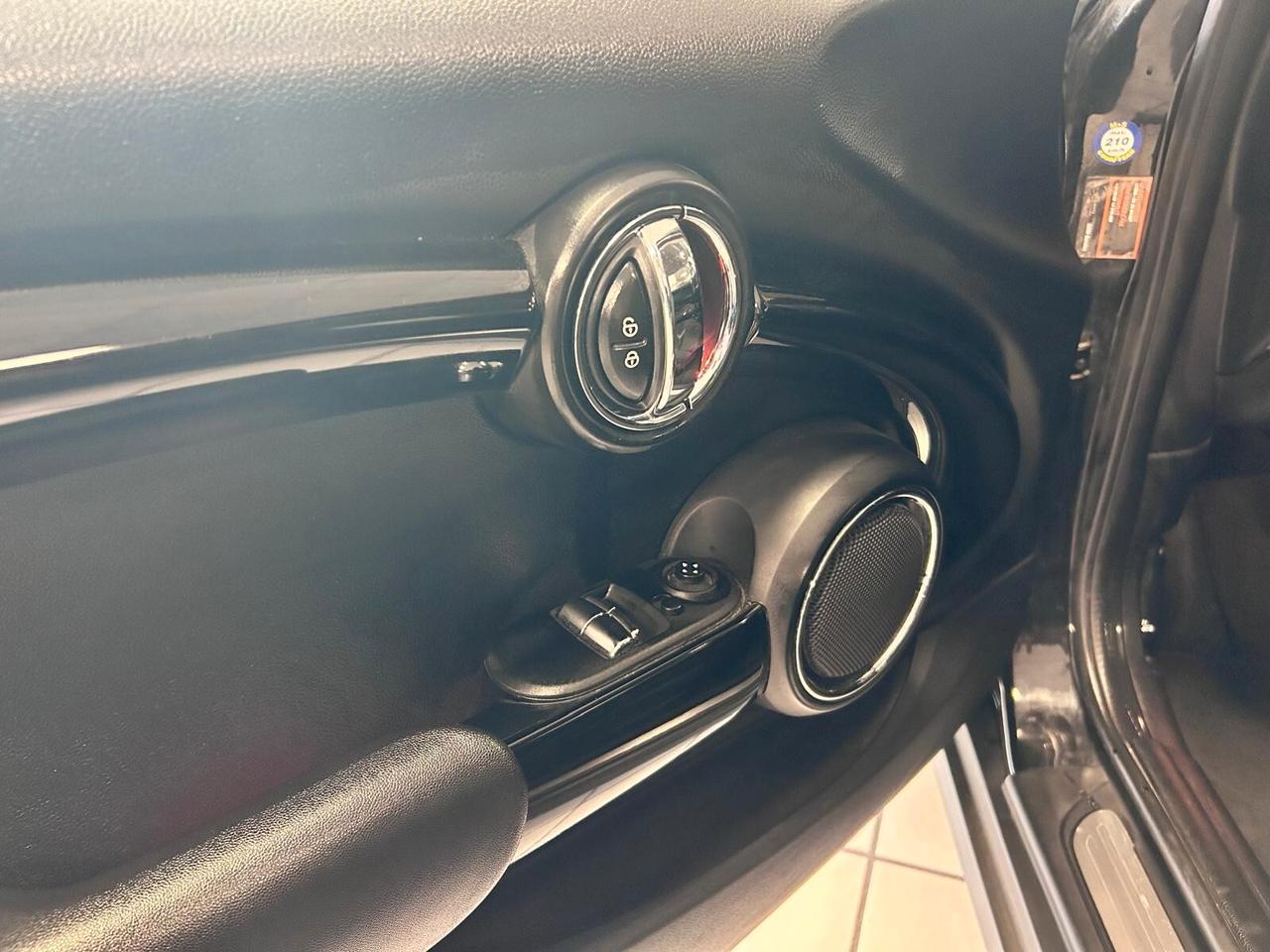 Mini Mini 1.5 Cooper D Business XL