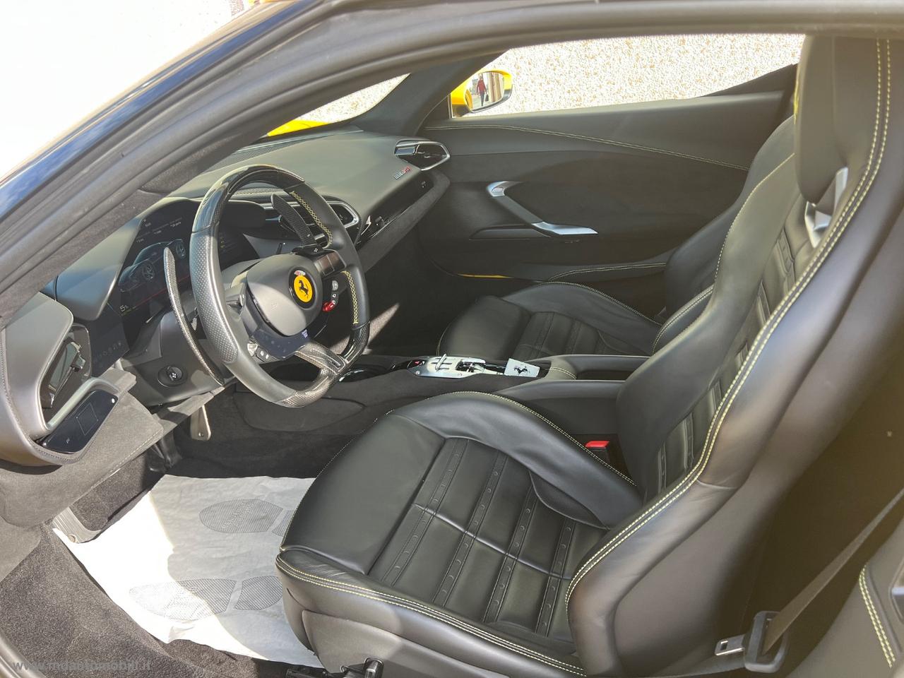 FERRARI 296 GTB CARBONIO SOLLEVATORE IVA ESPOSTA