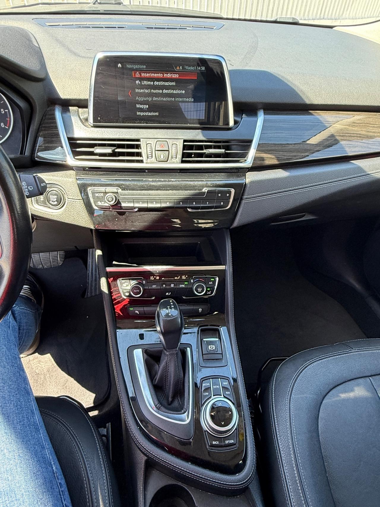 Bmw 2er Active Tourer 216d Luxury