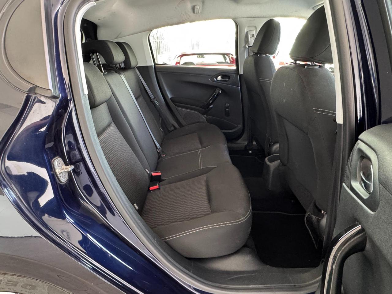 Peugeot 208 5 Porte 208 5p 1.2 Allure Style 82cv