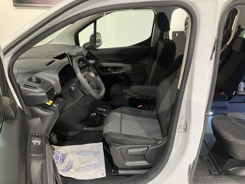 Toyota Proace City 1.5D 100 CV PC 4p. Lounge Trasporto Disabili 4+1