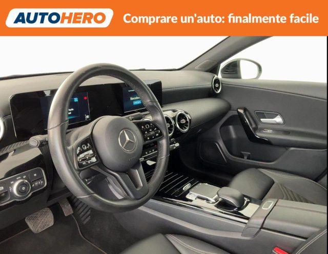 MERCEDES-BENZ A 180 d Automatic Business