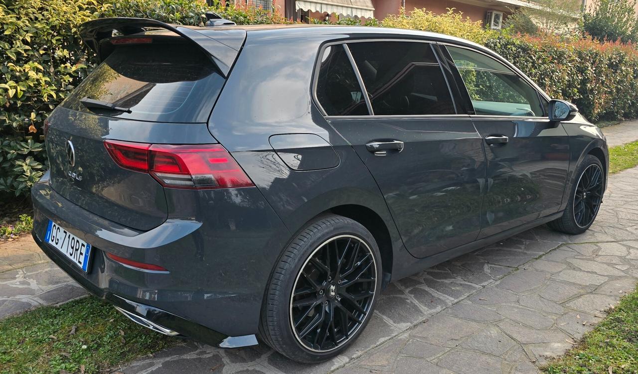 Volkswagen Golf 1.5 eTSI 130 CV EVO ACT DSG Style