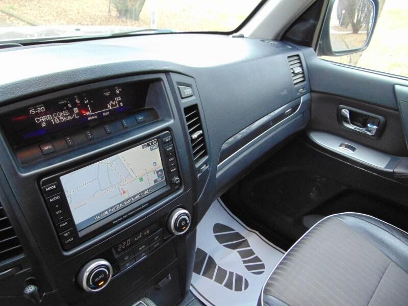 MITSUBISHI Pajero (2006-2009) Pajero 3.2 DI-D 1...