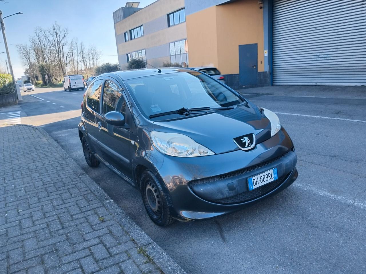 Peugeot 107 1.0 68CV 5p. Plaisir 2Tronic IDEALE PER NEO PATENTATI A SOLI 2.999 EURO