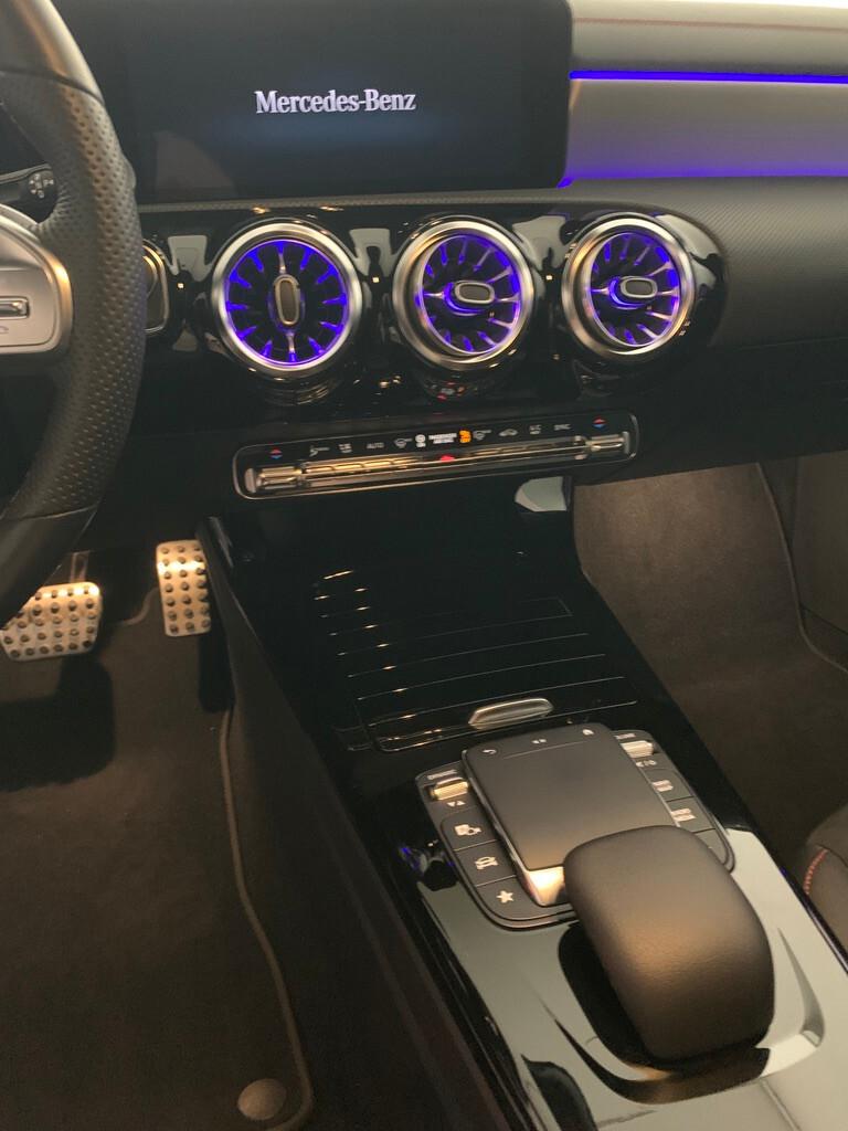 Mercedes-benz CLA 220 200 d Automatic Shooting Brake AMG Line Premium Plus