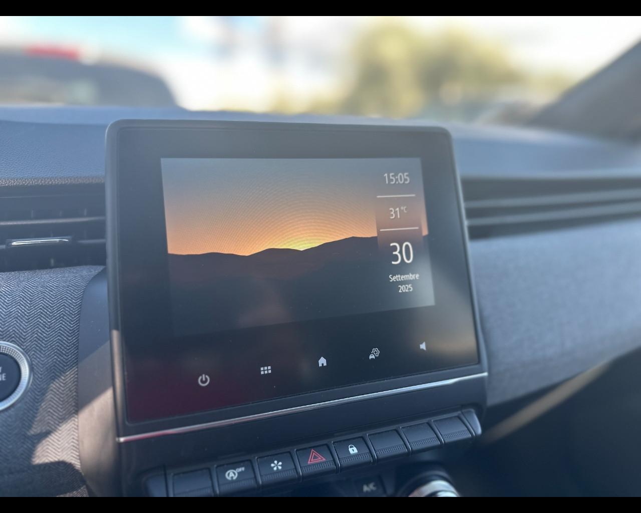 RENAULT Clio V 2023 - Clio 1.0 tce Techno 90cv