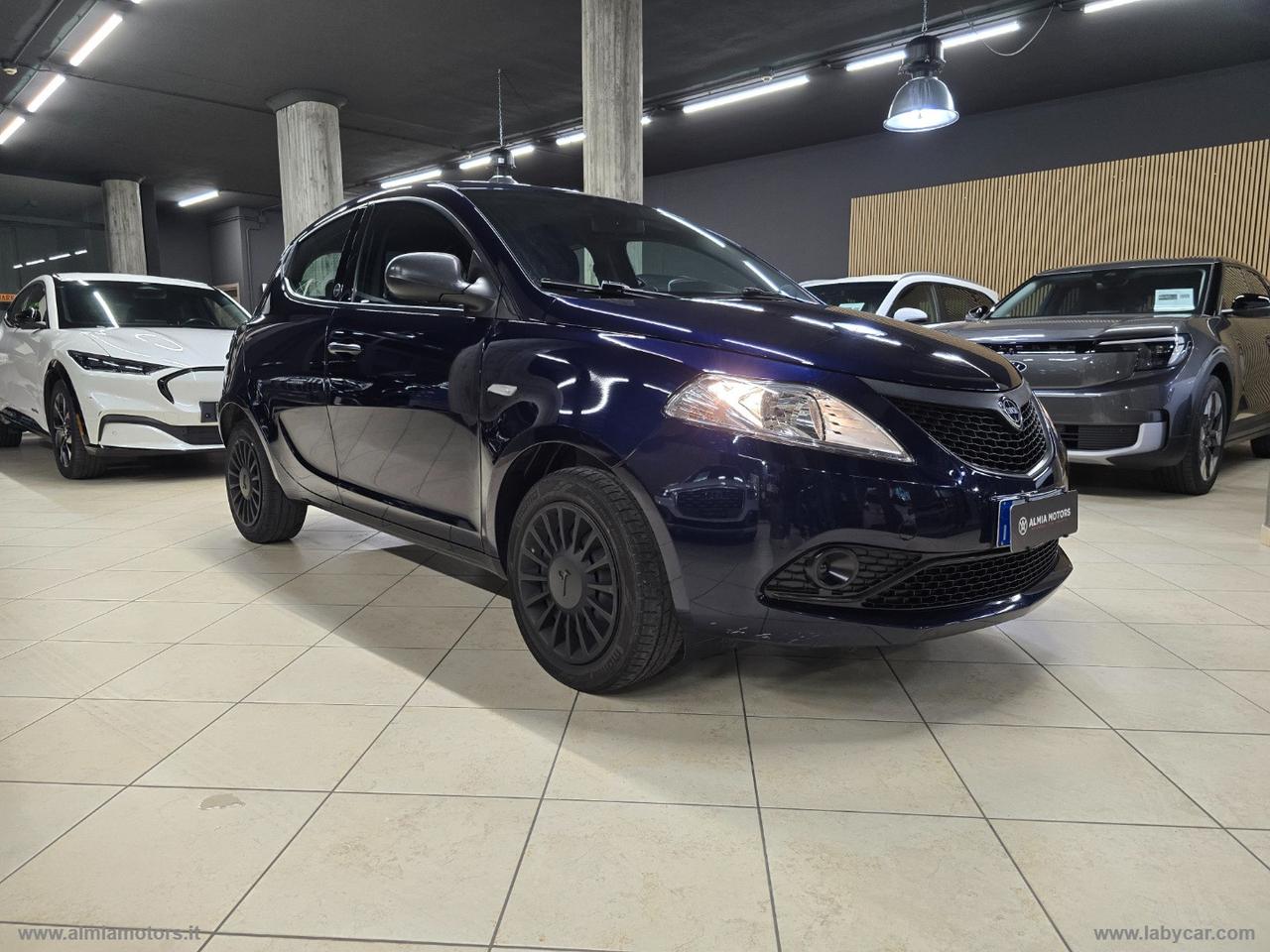 LANCIA Ypsilon 1.0 FireFly 5pS&S Hyb. Eco Silv.