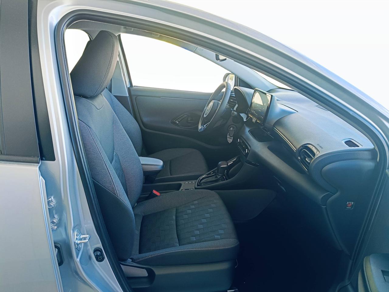 TOYOTA Yaris IV 2020 - Yaris 1.5h Trend