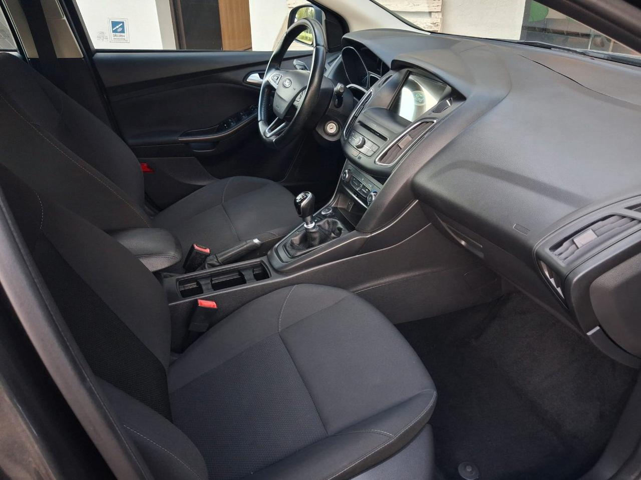 Ford Focus 5 Porte 5p 1.5 tdci Business s&s 95cv