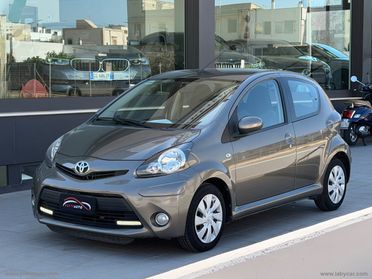 TOYOTA Aygo 1.0 12V VVT-i 5p. Active Connect