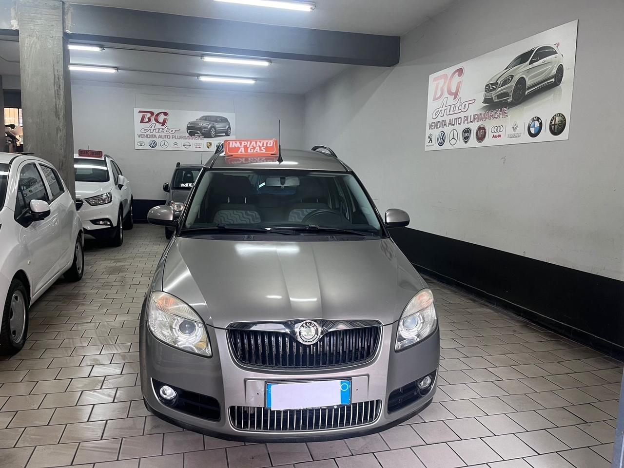 Skoda Roomster 1.2 GPLine garantita 2010