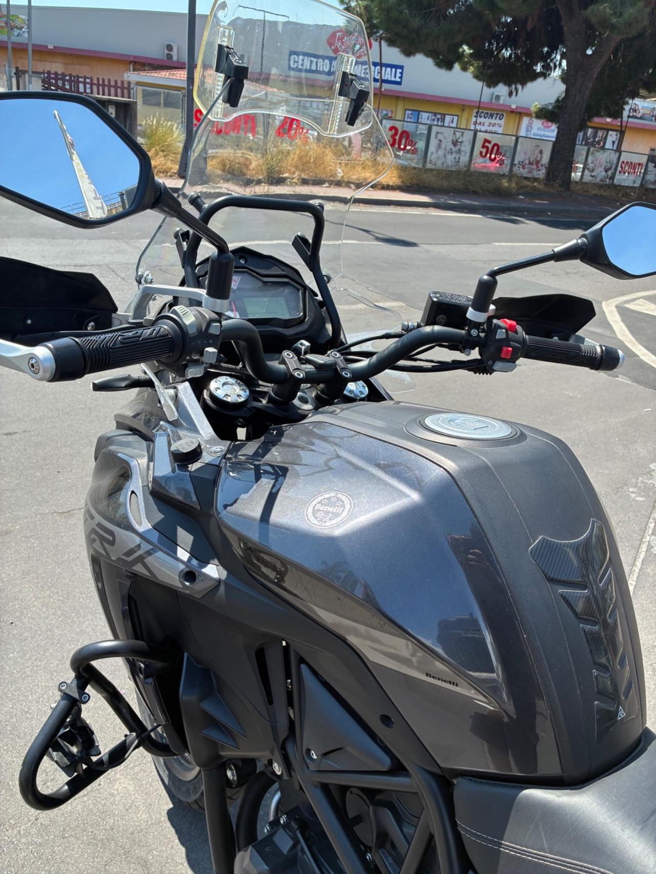 Benelli TRK 502 X SOLO 11.000 KM - 2021