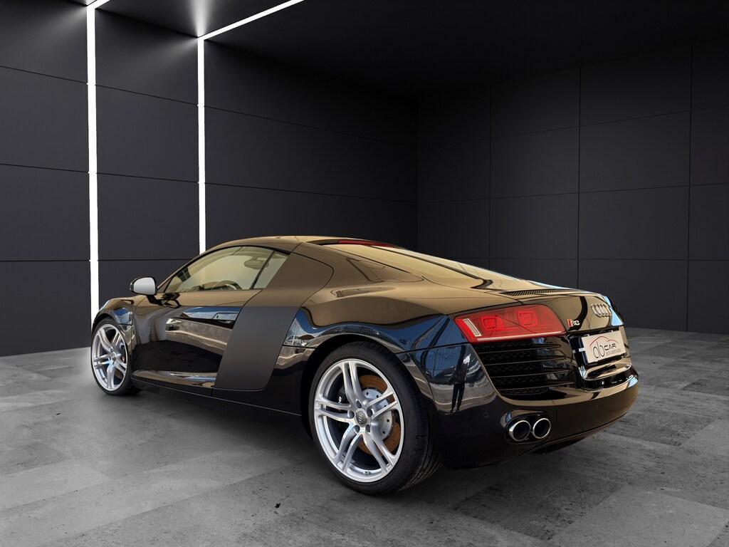 Audi R8 Coupe 4.2 V8 quattro r-tronic