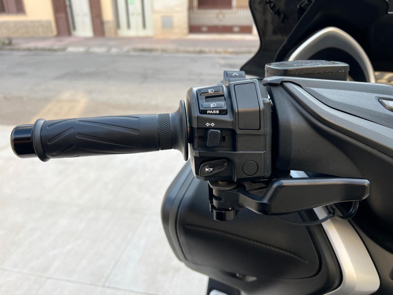 Yamaha T-Max 530 SX ABS Nero Opaco