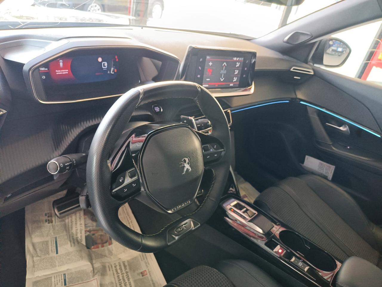 Peugeot 2008 BlueHDi 130 S&S EAT8 GT