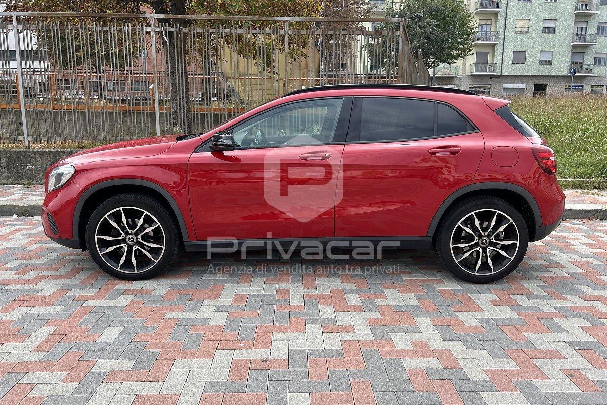 MERCEDES GLA 180 d Automatic Sport