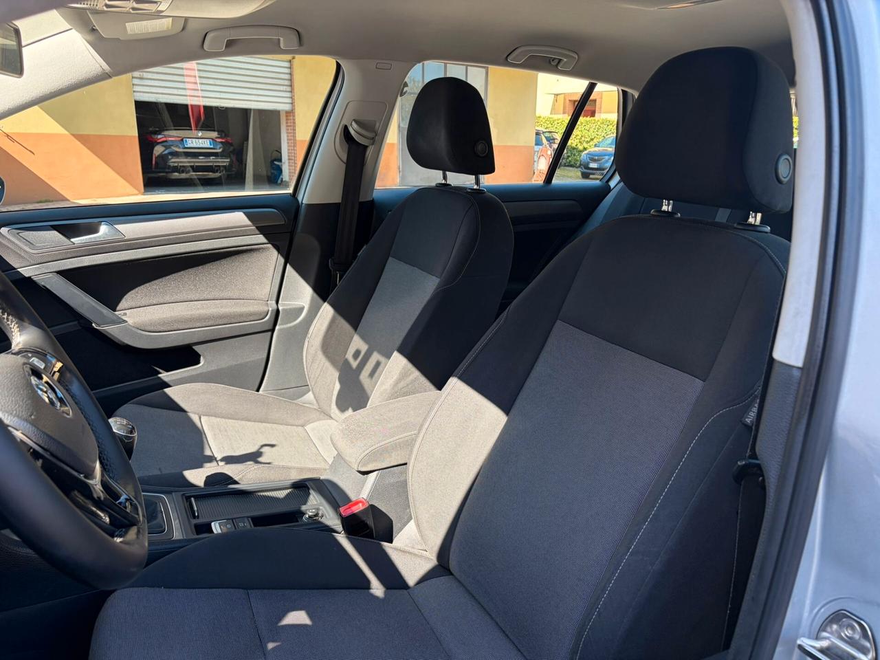 Volkswagen Golf 1.6 TDI 5p. Highline BlueMotion Technology