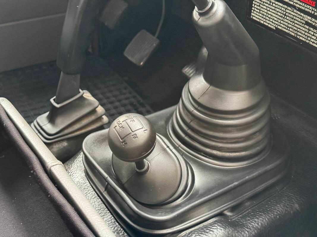 Land Rover Defender Defender 90 2.5 td County