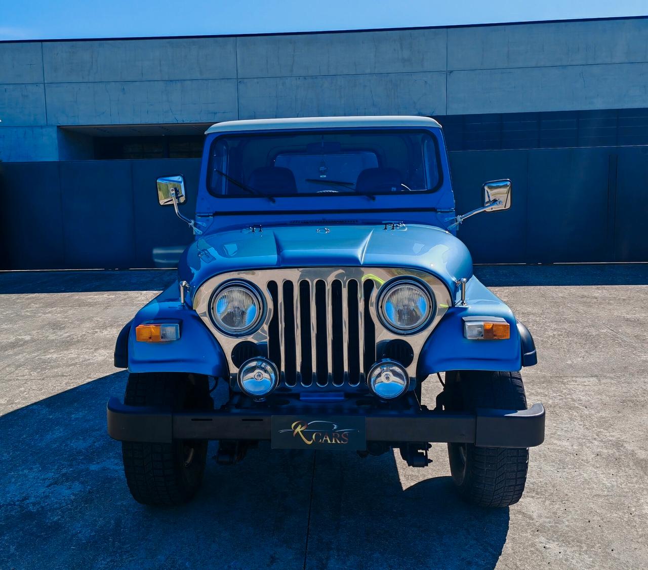 Jeep Wrangler CJ-7 (STUPENDA)
