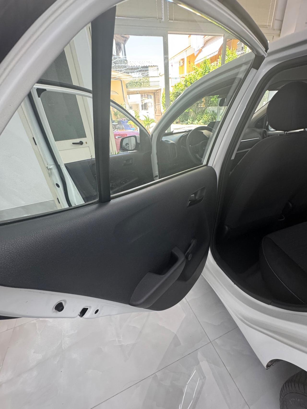 Kia Picanto 1.0 12V 5 porte Cool