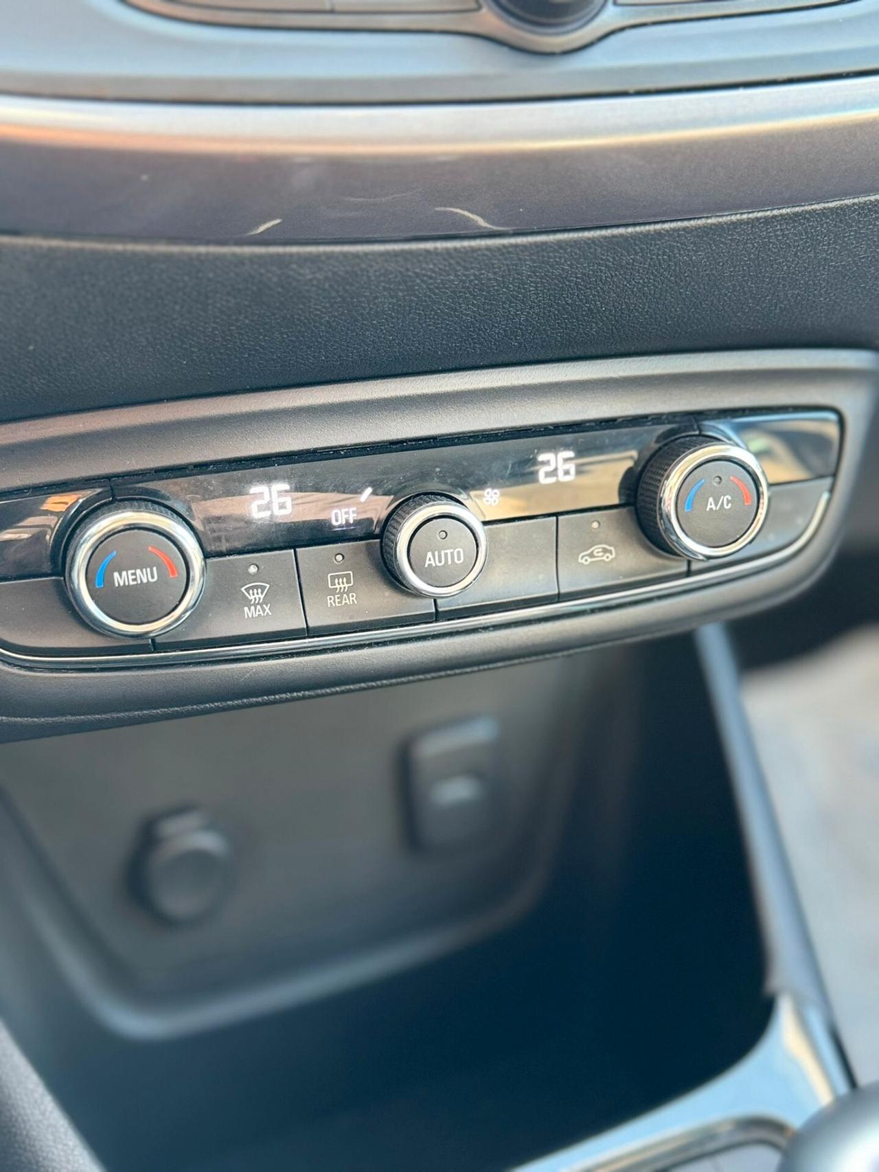 Opel Crossland X 1.2 12V Start&Stop km 47.531 certificati