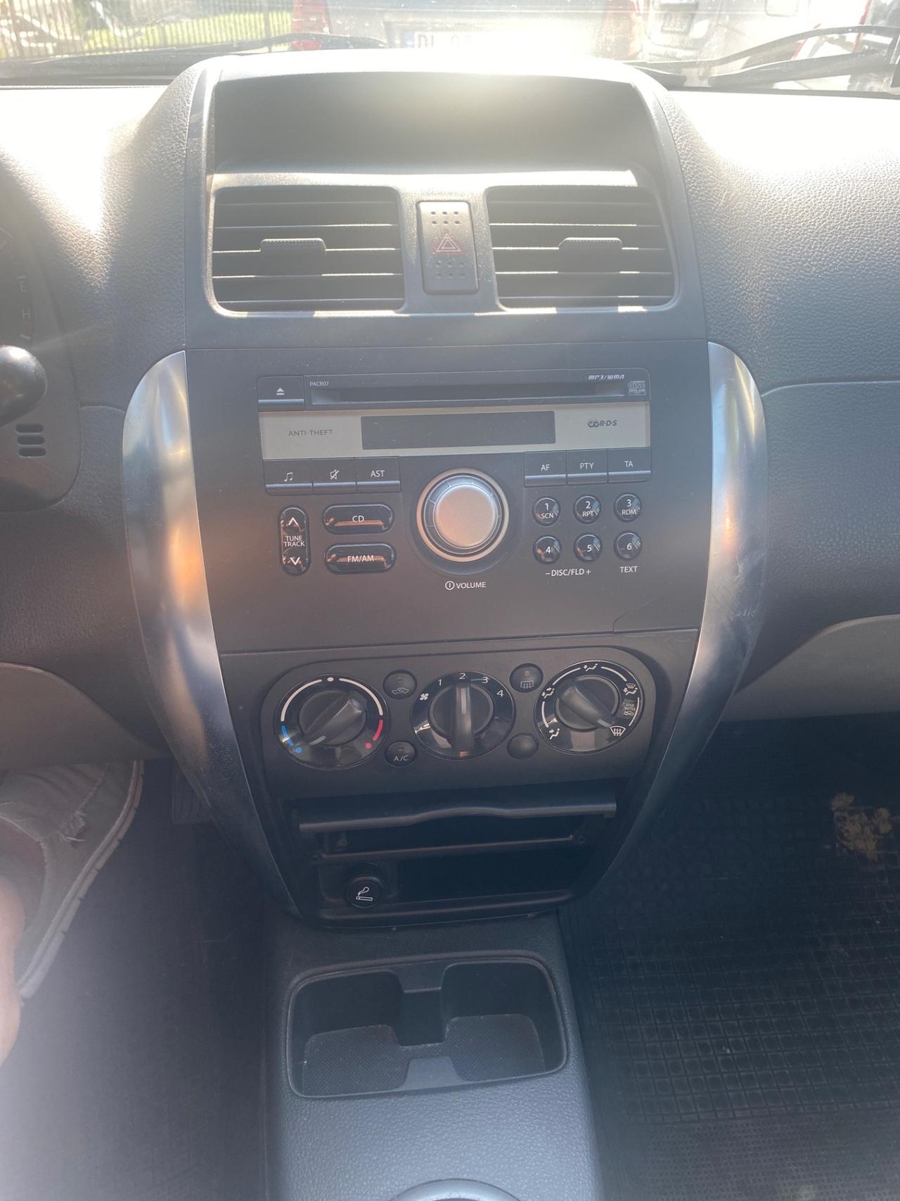 Suzuki SX4 1.6 16V 4WD GANCIO TRAINO