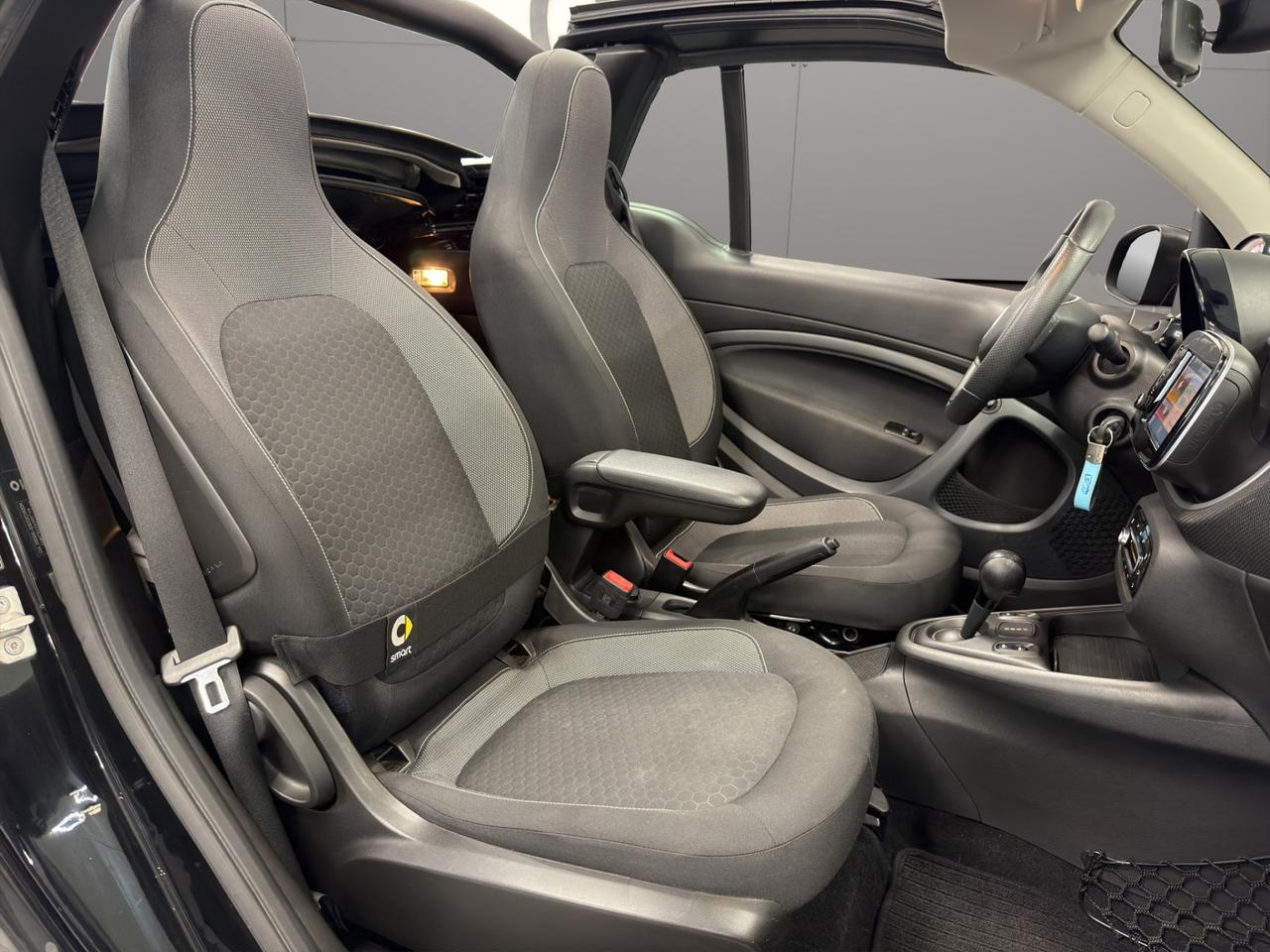 Smart fortwo cabrio eq Passion Cabrio - Unipro - Promo finanziamento - Schermo