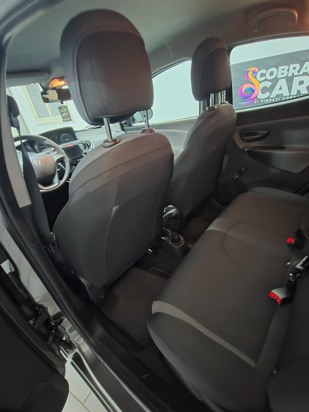 Lancia Ypsilon 1.2 69 CV 5 porte GPL Ecochic Gold
